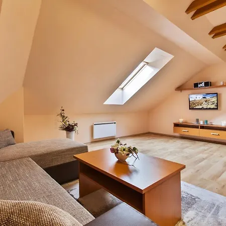 Apartmany Pinus, Tale, Chopok Juh Екстер'єр фото