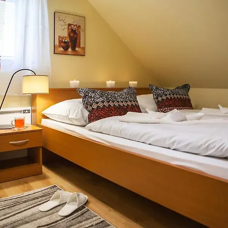 Apartmany Pinus, Tale, Chopok Juh Екстер'єр фото